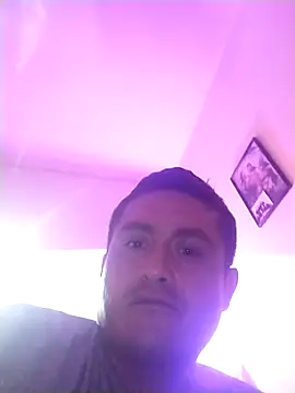 checheludo23 online show from December 3, 2025, 5:15 am