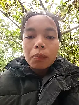 Snapshot of Nguyet2k4 chatting on October 22, 2025, 3:18 am Nguyet2k4 online show from October 22, 2025, 3:18 am