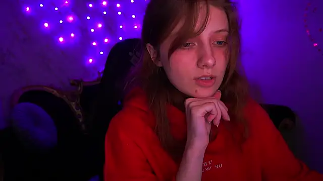 CuteeFoxy online show from February 14, 2026, 2:47 pm