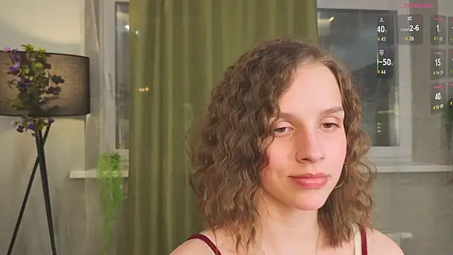 StephnieRecuparo online show from November 14, 2025, 2:38 pm