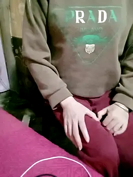 Zulylady online show from November 7, 2025, 2:44 am