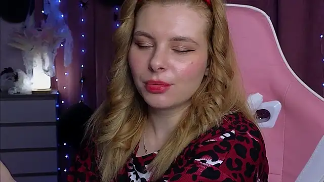 newday-off online show from October 31, 2025, 6:14 am