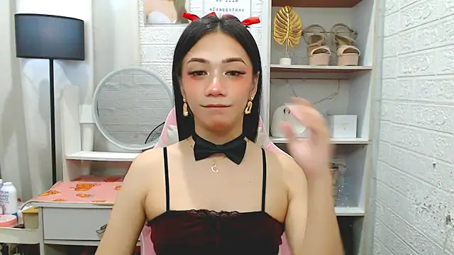 Snapshot of i_am_the_best_for_u chatting on October 14, 2025, 5:25 pm i am the best for u online show from October 14, 2025, 5:25 pm