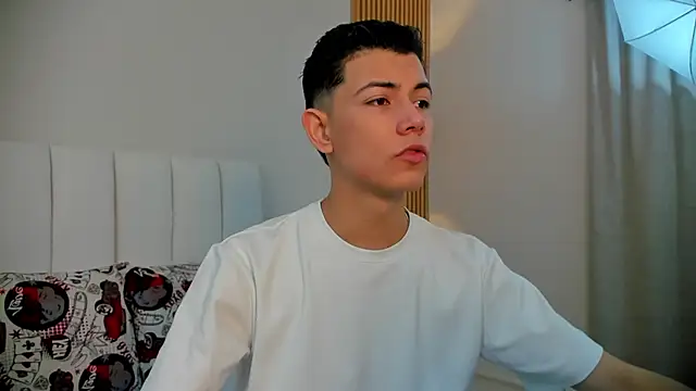 Snapshot of FireGuy_99 chatting on December 3, 2025, 12:47 pm FireGuy 99 online show from December 3, 2025, 12:47 pm