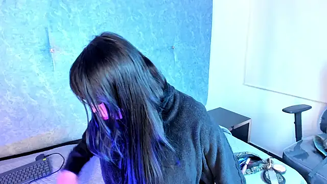 Nix Moonn online show from October 24, 2025, 4:31 am