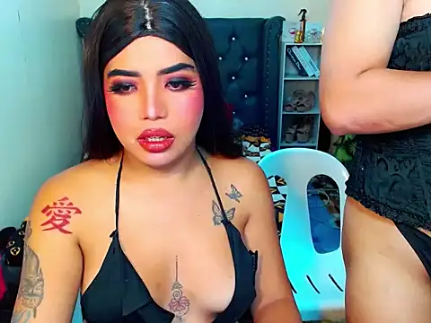 Snapshot of LovelyTs4U chatting on July 5, 2026, 8:49 pm LovelyTs4U online show from July 5, 2026, 8:49 pm