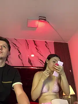 Snapshot of SsexCouplee chatting on March 19, 2026, 11:36 am SsexCouplee online show from March 19, 2026, 11:36 am