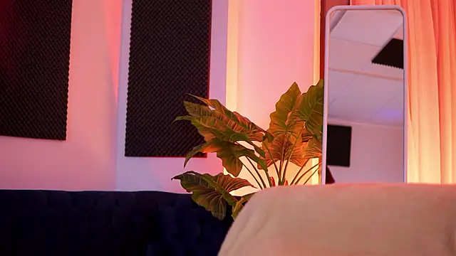 TiffanyBlaize online show from February 23, 2026, 4:10 am