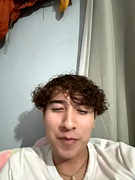 Snapshot of FresitAlexit0 chatting on November 10, 2025, 6:56 am FresitAlexit0 online show from November 10, 2025, 6:56 am