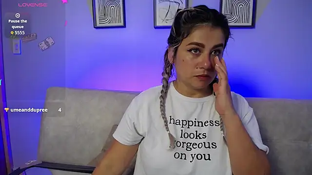 Sweet Bella Valery online show from November 21, 2025, 10:08 pm