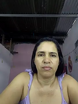 Selenahot23sexy online show from October 24, 2025, 2:13 pm