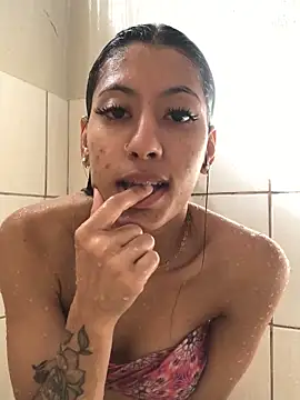 santosz83 online show from November 14, 2025, 6:39 pm