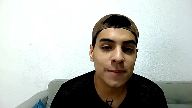 MRURUS05 online show from October 23, 2025, 2:05 pm