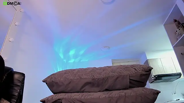 Mikeyvioleta  online show from February 25, 2026, 10:14 am