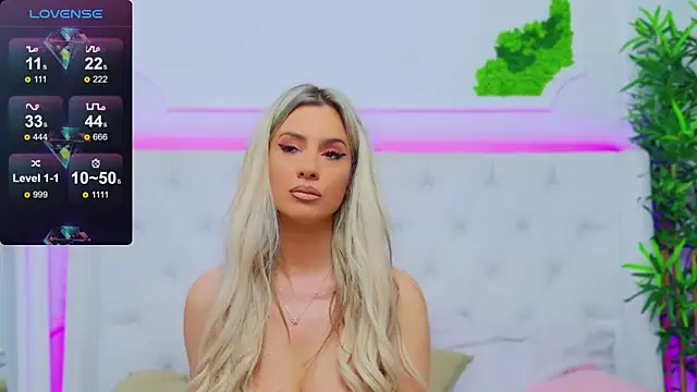 AriannaSins online show from December 30, 2024, 1:36 pm