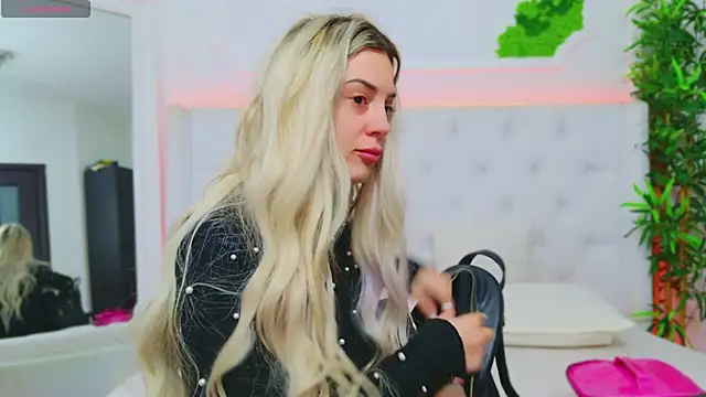 AriannaSins online show from January 24, 2025, 1:25 pm