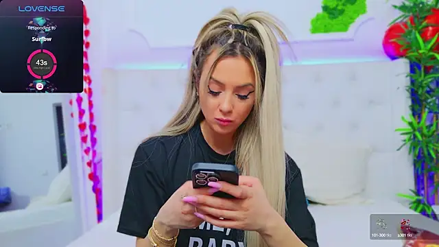 AriannaSins online show from February 19, 2025, 7:59 pm