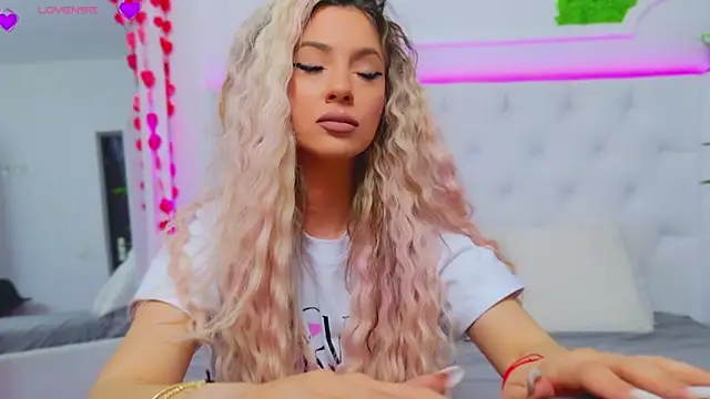 AriannaSins online show from March 14, 2025, 1:35 pm