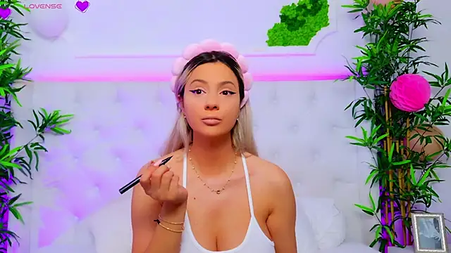 AriannaSins online show from September 24, 2025, 12:30 pm