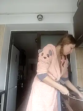 Snapshot of SandyCassie chatting on February 28, 2026, 7:42 am SandyCassie online show from February 28, 2026, 7:42 am