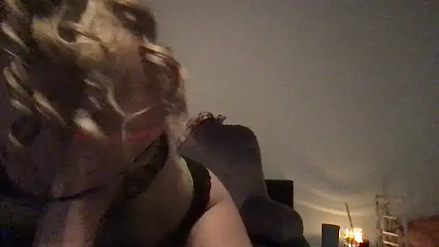 Snapshot of wet_alleycat chatting on May 15, 2026, 6:42 am wet alleycat online show from May 15, 2026, 6:42 am