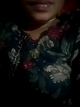 Snapshot of diksha--s chatting on May 20, 2026, 4:57 pm diksha--s online show from May 20, 2026, 4:57 pm