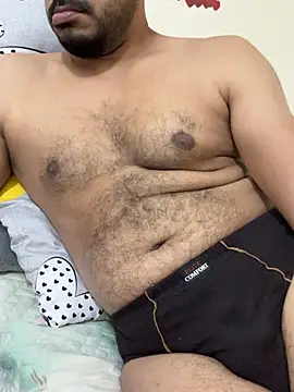 Snapshot of Handsome8677 chatting on February 2, 2026, 9:41 am Handsome8677 online show from February 2, 2026, 9:41 am