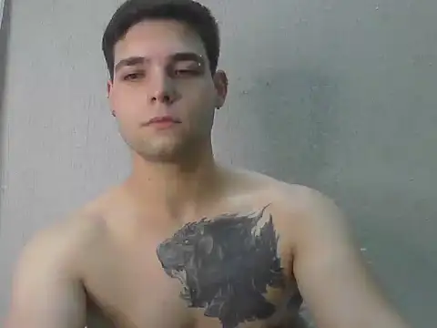 Zure-xxx online show from February 4, 2026, 9:42 pm