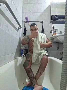 Snapshot of Rueditasss chatting on March 4, 2026, 2:28 am Rueditasss online show from March 4, 2026, 2:28 am