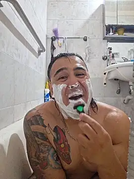 Snapshot of Rueditasss chatting on March 17, 2026, 6:22 pm Rueditasss online show from March 17, 2026, 6:22 pm