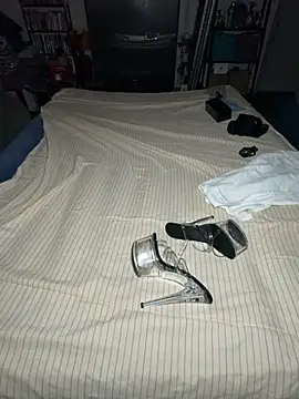 sissy diorcd online show from November 29, 2025, 7:44 am