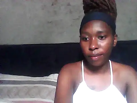 sexysmalldaily04 online show from November 6, 2025, 7:31 am