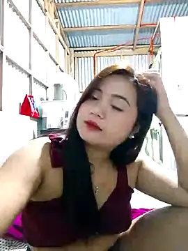 XxxHotCouples4u online show from November 6, 2025, 1:01 pm