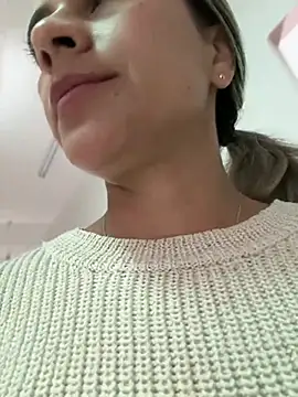 Snapshot of valentina_herrrera chatting on April 9, 2026, 3:06 pm valentina herrrera online show from April 9, 2026, 3:06 pm