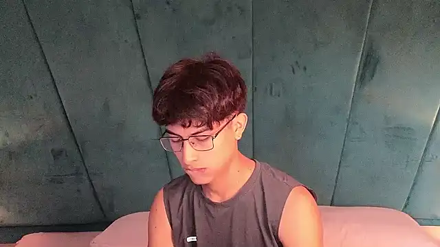 Aaron Eze online show from February 24, 2026, 8:07 pm