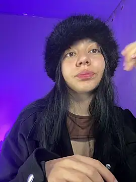 Midori rosse online show from April 22, 2026, 1:41 am