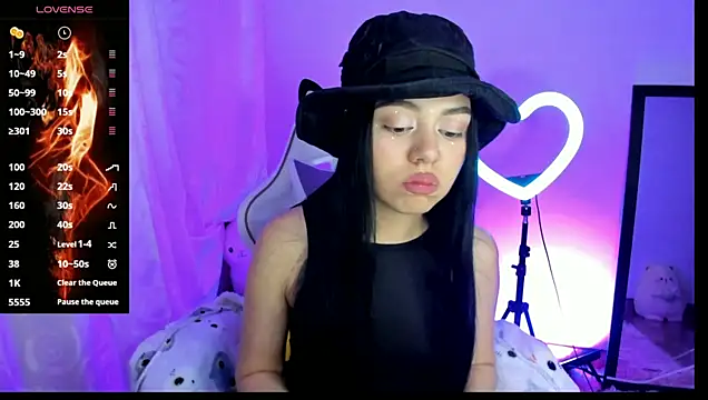 Midori rosse online show from April 24, 2026, 4:37 am