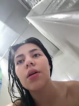 Midori rosse online show from April 26, 2026, 9:01 pm