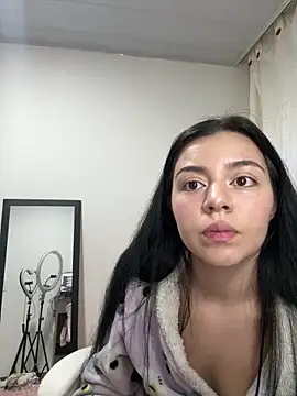 Snapshot of Midori_rosse chatting on May 16, 2026, 12:40 am Midori rosse online show from May 16, 2026, 12:40 am