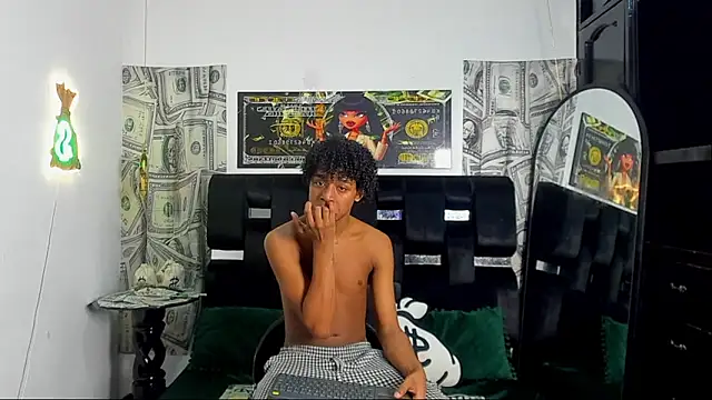 Snapshot of Latin_Femboy13 chatting on October 22, 2025, 7:46 pm Latin Femboy13 online show from October 22, 2025, 7:46 pm