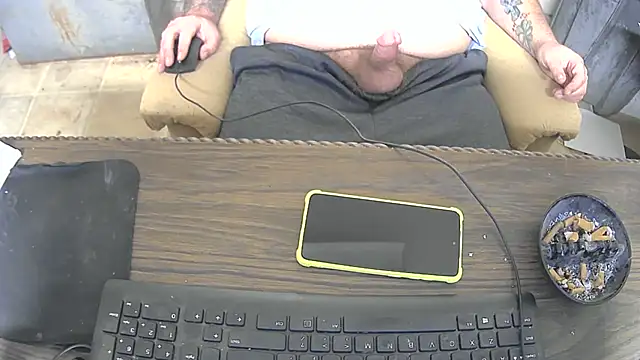 awynn1980 online show from January 12, 2026, 9:42 pm