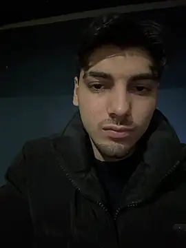 emir343475 online show from February 1, 2026, 6:17 pm