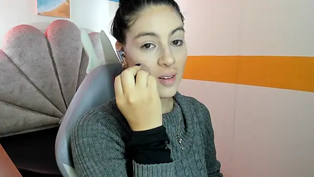 moon winy online show from October 26, 2025, 11:38 am