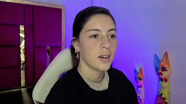 moon winy online show from February 23, 2026, 11:29 am