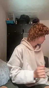 Snapshot of JoelnClouds chatting on February 10, 2026, 7:29 pm JoelnClouds online show from February 10, 2026, 7:29 pm