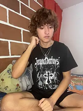 Snapshot of JoelnClouds chatting on March 31, 2026, 7:14 pm JoelnClouds online show from March 31, 2026, 7:14 pm