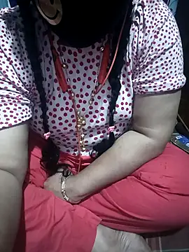 Snapshot of Priyanka-Khan chatting on May 9, 2026, 5:29 pm Priyanka-Khan online show from May 9, 2026, 5:29 pm