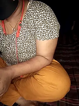 Snapshot of Priyanka-Khan chatting on May 27, 2026, 7:11 pm Priyanka-Khan online show from May 27, 2026, 7:11 pm