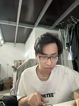 liamhn2k4 online show from March 30, 2026, 5:58 pm