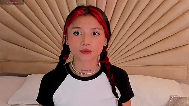 Emma duff online show from December 2, 2025, 11:48 am